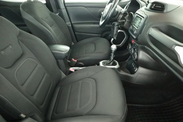 Jeep Renegade SUV 1.4 MultiAir 140KM 2015 Jeep Renegade 1.4 MultiAir, Salon Polska, zdjęcie 6