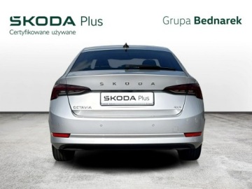 Skoda Octavia IV Liftback 2.0 TSI 190KM 2023 Škoda Octavia Skoda Octavia Bezwypadkowy / Salon, zdjęcie 3