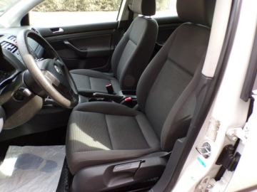 Volkswagen Golf V Hatchback 1.4 i 16V 75KM 2006 Volkswagen Golf 1,4 2006R, zdjęcie 28