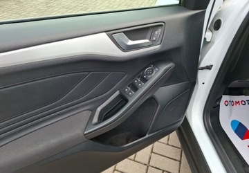 Ford Focus IV Kombi 1.0 EcoBoost 125KM 2019 Ford Focus 1.0 EcoBoost Trend Edition Benzyna 125KM, zdjęcie 14