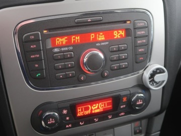 Ford Focus II Kombi 1.6 Duratec 100KM 2010 Ford Focus 1.6 16V, Klima, Klimatronic, Tempomat, zdjęcie 11