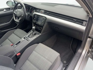 Volkswagen Passat B8 Variant Facelifting 1.5 TSI EVO 150KM 2020 Volkswagen Passat 1.5 TSI DSG 150KM VAT 23 App Connect ACC 1.5 Benzyna, zdjęcie 12
