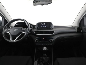 Hyundai Tucson III SUV Facelifting 1.6 GDi 132KM 2019 Hyundai Tucson grzane fotele PDC tempomat hak, zdjęcie 14