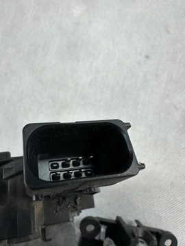 OPEL CORSA C ZÁMEK DVEŘE LEVÝ PŘEDNÍ 13258276