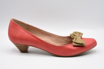 Clarks ( 40.5 )