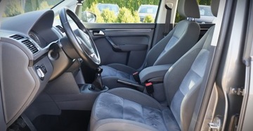 Volkswagen Touran II 2.0 TDI 140KM 2011 Volkswagen Touran (Nr.285) 2.0 TDI 7 osob Parktronik Hak Tempomat Klima Gw, zdjęcie 13