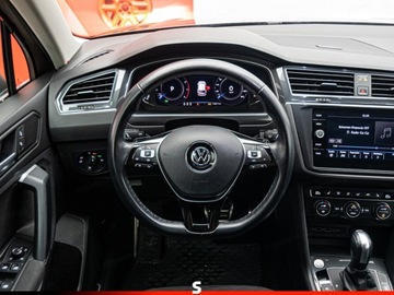 Volkswagen Tiguan II SUV 2.0 TSI 190KM 2019 VOLKSWAGEN Tiguan 2.0 TSI 4Mot. IQ Drive DSG 190KM 2019, zdjęcie 9