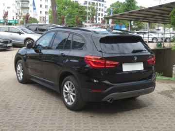 BMW X1 F48 Crossover xDrive18d 150KM 2016 BMW X1 xDrive18d, Salon Polska, 4X4, Automat, zdjęcie 3