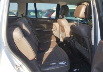 Mercedes GLS X166 Off-Tourer 4.7 500 455KM 2017 Mercedes-Benz GLS Auta z USA - Zapytaj o wiecej ofert 4.7 Benzyna 456KM, zdjęcie 9