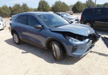 Ford Kuga III 2024 Ford Kuga 4x4 1,5L automat jezdzi 1wlasciciel KUPIONY w transporcie do Pol, zdjęcie 2
