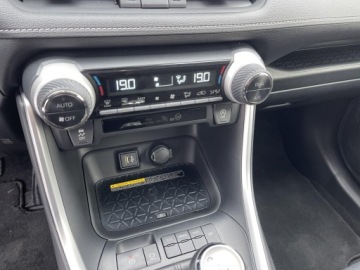 Toyota RAV4 V SUV 2.0 Dual VVT-iE 173KM 2022 Toyota RAV 4 System multimedialny | Apple CarPlay, zdjęcie 15