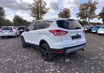 Ford Kuga II SUV 1.6 EcoBoost 150KM 2014 Ford Kuga 1.6B 150KM tytanium stan bdb polskora 1.6 Benzyna 150KM, zdjęcie 3