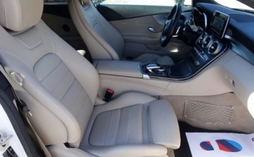 Mercedes Klasa C W205 Coupe 200 184KM 2016 Mercedes-Benz Klasa C C200 Coupe 4Matic 4x4 Automatyczna skrzynia biegow S, zdjęcie 13