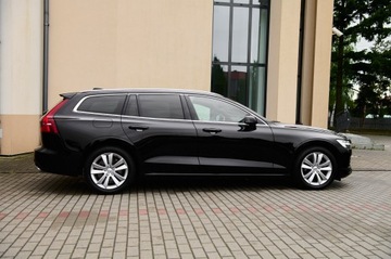 Volvo V60 II  Kombi 2.0 D3 150KM 2020 PIĘKNE V60 MOMENTUM PRO __ KUBEŁKOWE FOTELE, zdjęcie 14