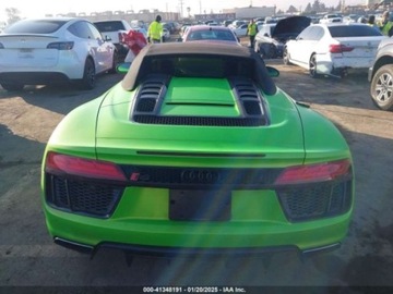 Audi R8 II Spyder 5.2 FSI 540KM 2017 Audi R8 Coupe Audi R8 5.2 V10, od ubezpieczalni 5.2 Benzyna 540KM, zdjęcie 5