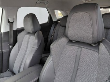 Peugeot 3008 II Crossover 1.5 BlueHDI 130KM 2018 Peugeot 3008 Navi 2x Kamera Full Led Podgrzewane fotele 1.5 Diesel 130KM, zdjęcie 13