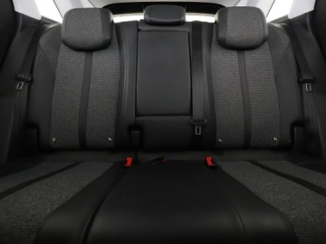 Peugeot 3008 I Crossover Facelifting 1.6 BlueHDi 120KM 2016 Peugeot 3008 Allure navi kamera półskóra hak, zdjęcie 17