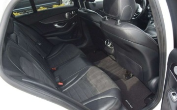 Mercedes Klasa C W205 2019 Mercedes-Benz Klasa C 2.0B AMG 265KM Navi Kamera Aktywne wydechy 123 TYS KM, zdjęcie 13
