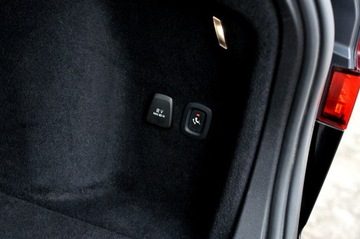 Volvo V60 I Kombi Facelifting 2.0 D3 DRIVE-E 150KM 2018 Volvo V60 2.0 D3 150KM Navi FullLed Climatronic, zdjęcie 15