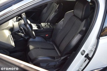 Peugeot 3008 II Crossover 1.6 THP 165KM 2018 Peugeot 3008 1.6 THP 165KM GT-Line Full LED Sport Czujniki Kamera Tempomat, zdjęcie 18