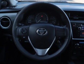 Toyota Auris II Hatchback 5d D-4D 90 90KM 2014 Toyota Auris 1.4 D-4D, Salon Polska, Serwis ASO, zdjęcie 16
