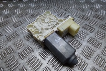 MOTOREK OKNO PŘEDNÍCH LEVÝCH DVEŘE BMW 7 (E65, E66 E67) 67628382 3.0L