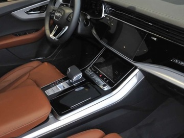 Audi Q8 2025 AUDI Q8 TFSI e quattro S line Suv (394 KM) 2025, zdjęcie 7