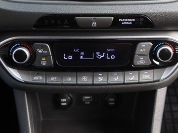 Hyundai i30 III Hatchback Facelifting 1.5 DPI 110KM 2021 Hyundai i30 1.5 DPI, Salon Polska, 1. Właściciel, zdjęcie 12