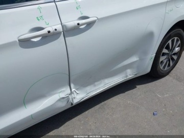 Chrysler Pacifica II 3.6 V6 Hybrid 264KM 2024 Chrysler Pacifica 2024 Plug-In Hybrid 7-osobowa Import USA 90.400 km, zdjęcie 7