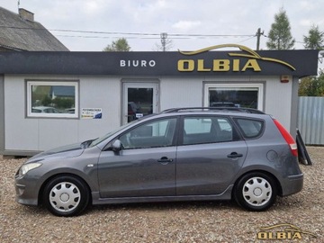 Hyundai i30 I CW Facelifting 1.4 DOHC 109KM 2010 Hyundai i30 Hak Usb iPOD Aux Mp3 1.4 Benzyna 109KM, zdjęcie 6