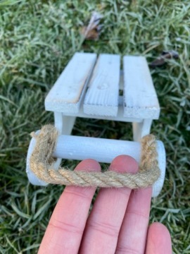 БЕЛЫЕ деревянные САНКИ, РОЖДЕСТВЕНСКОЕ украшение, 22 см, МАЛЕНЬКИЕ, № 1.