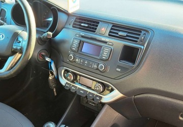 Kia Rio III Hatchback 3d 1.2 DOHC CVVT 85KM 2013 Kia Rio 1,3 Ben 86 km 1.2 Benzyna 86KM, zdjęcie 7
