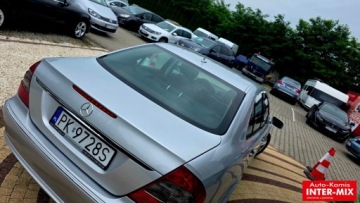 Mercedes Klasa E W211 Sedan W211 3.0 V6 (320 CDI) 224KM 2006 Mercedes-Benz Klasa E 3,2 Cdi niski przebieg 3.0 Diesel 225KM, zdjęcie 4