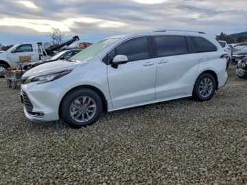 Toyota Sienna III 2022 Toyota Sienna 2022r., 2.5L 2.5 Hybryda 245KM, zdjęcie 1