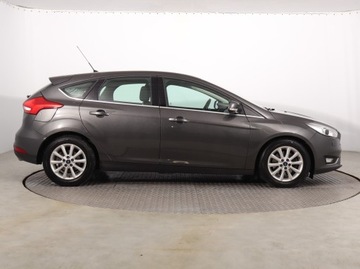 Ford Focus III Hatchback 5d facelifting 2.0 TDCi 150KM 2016 Ford Focus 2.0 TDCi, Salon Polska, Xenon, zdjęcie 5