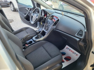 Opel Astra J Sports Tourer Facelifting 1.4 Turbo ECOTEC 140KM 2015 Opel Astra 1.4 Turbo Opłaty Zapraszamy !!!, zdjęcie 18