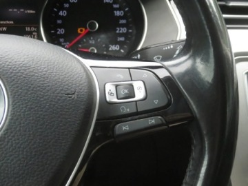 Volkswagen Passat B8 Variant 1.4 TSI ACT 150KM 2015 VW Passat 1.4 TSI, Salon Polska, Navi, Klima, zdjęcie 16
