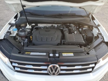 Volkswagen Tiguan II 2021 Volkswagen Tiguan Se, 2021r., 4x4, 2.0L 2.0 Benzyna 184KM, zdjęcie 11