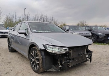 Volkswagen Passat B8 Limousine Facelifting 1.5 TSI EVO 150KM 2021 Volkswagen Passat 2021r, 1.5TSI. AUTOMAT. Uszkodzony lewy przod i tyl. Je, zdjęcie 1