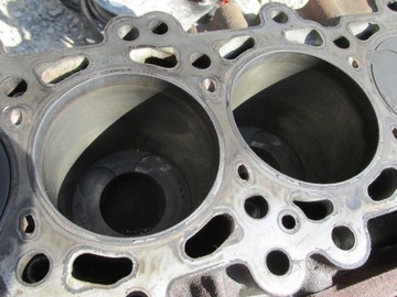 MOTOR BLOK SPODEK NISSAN X-TRAIL 2.2 DCI