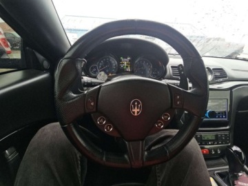 Maserati GranTurismo 2015 Maserati GranTurismo Convertible Sport 2015 4.7 Benzyna 454KM, zdjęcie 11