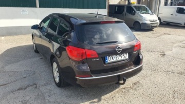 Opel Astra J Sports Tourer Facelifting 1.7 CDTI ECOTEC 110KM 2013 OPEL ASTRA J 1.7 CDTI 110 KM, super stan, bardzo zadbana, zdjęcie 7