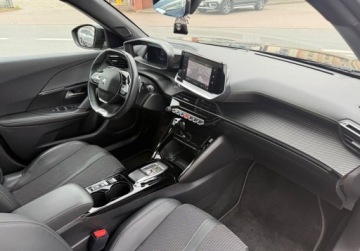 Peugeot 2008 II SUV 1.2 PureTech 130KM 2023 Peugeot 2008 1.2T130PS AUTOMAT GT Full led 1.2 Benzyna 130KM, zdjęcie 12