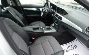 Mercedes Klasa C W204 Limuzyna Facelifting 180 CDI BlueEFFICIENCY 120KM 2012 Mercedes-Benz Klasa C REZERWACJA 180CDI 120KM LIFT Avantgarde Zero korozji, zdjęcie 10