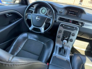 Volvo V70 III Kombi 1.6 T4 180KM 2013 Volvo V70 Volvo V70 1,6 Benzyna Automat Zamiana 1.6 Benzyna 180KM, zdjęcie 2