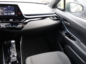 Toyota C-HR I Crossover Facelifting 1.8 Hybrid 122KM 2021 Toyota C-HR 1.8 Hybrid, Salon Polska, zdjęcie 7