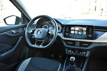 Skoda Kamiq Crossover 1.0 TSI 110KM 2022 Škoda Kamiq Skoda Kamiq Bezwypadkowy / Salon, zdjęcie 15