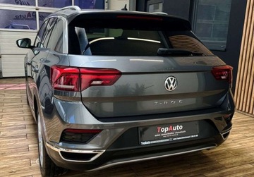 Volkswagen T-Roc I SUV 1.5 TSI ACT 150KM 2018 Volkswagen T-Roc 1.5 TSI 150 KM bezwypadkowy PANORAMA VIRTUAL FULL LED, zdjęcie 9