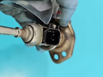 1X VSTŘIKOVACÍ TRYSKA ADBLUE OPEL ASTRA V K 55504439 1.6 CDTI
