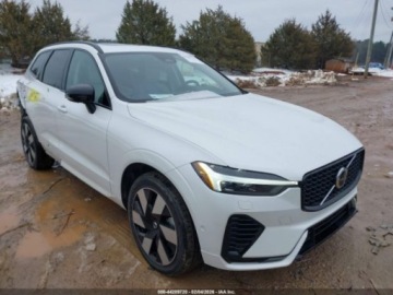 Volvo XC90 II SUV Plug-In 2.0 T8  455KM 2024 Volvo XC 60 2024 r., 2,0L PLUG-IN HYBRID T8 PLUS DARK THEME 2.0 Hybryda, zdjęcie 2